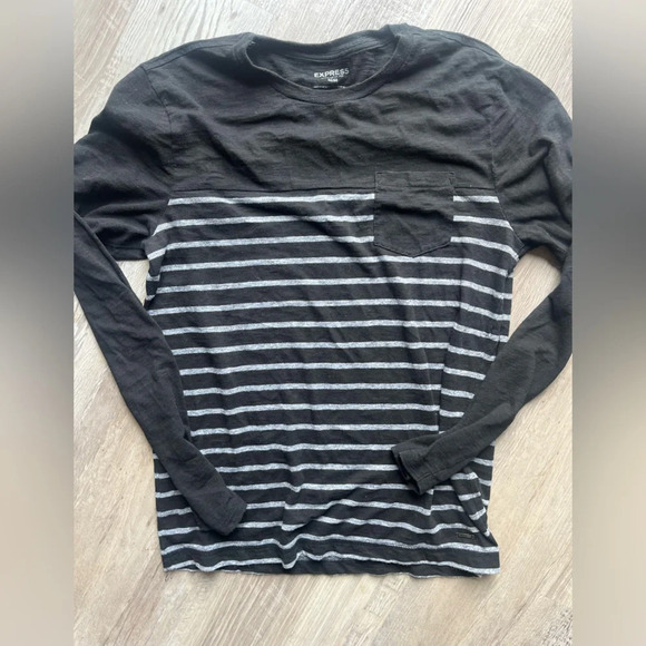 Express Other - NWOT men’s Express long sleeve crew neck tee